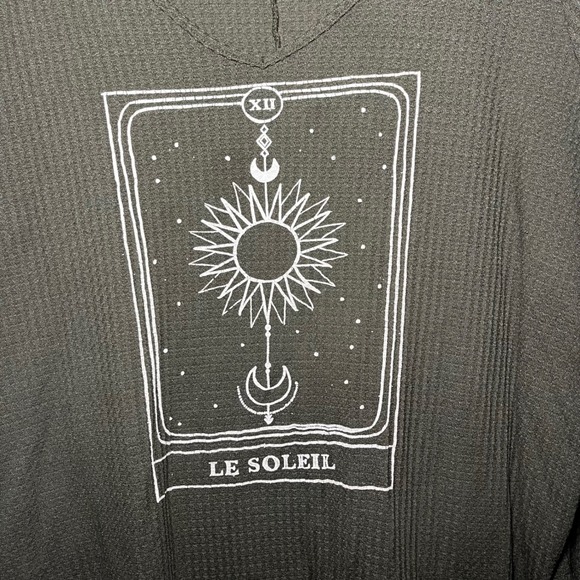 Torrid Olive Green Long Sleeve Tarot Sun Le Soleil Graphic Waffle Knit Top 3 3x - Picture 2 of 5